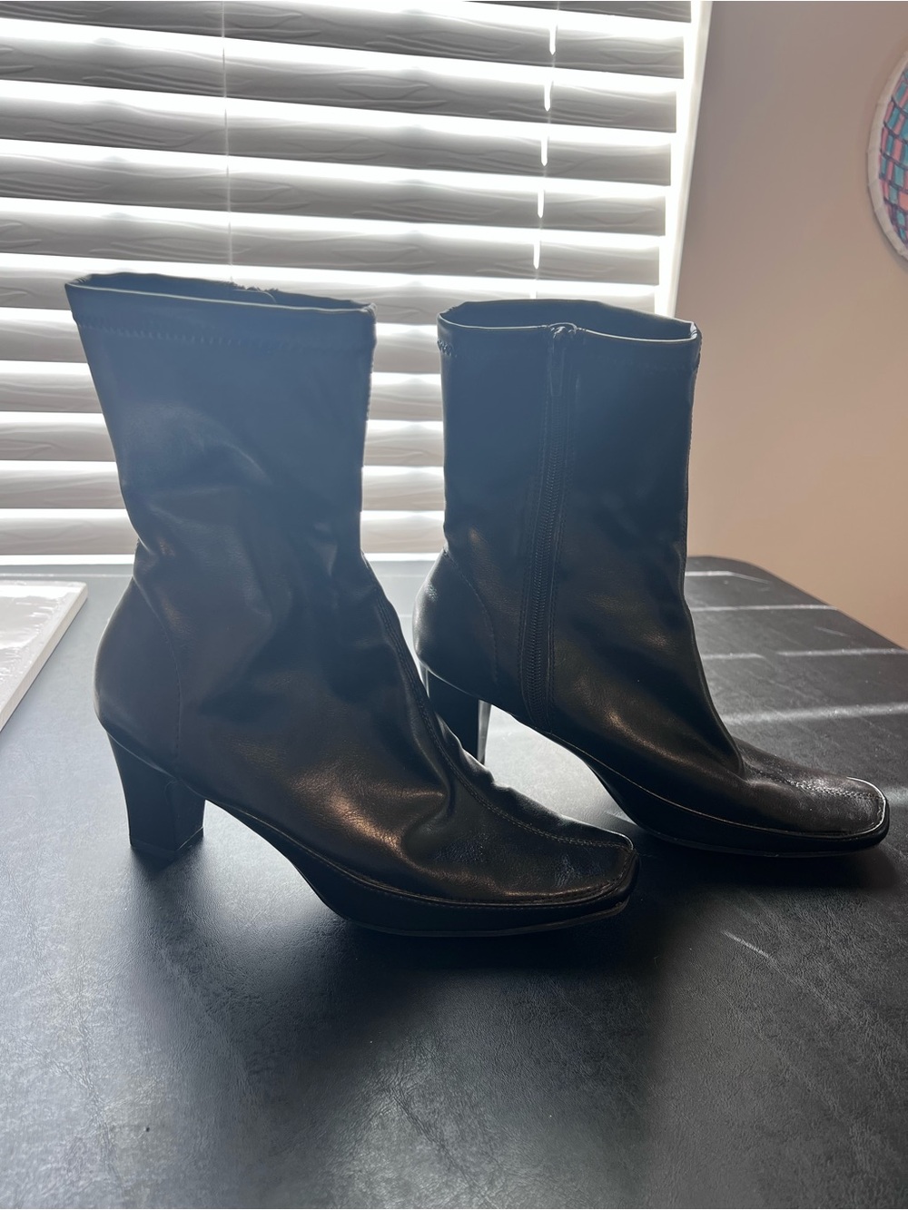Aerosoles Women's Black Mid-Heel Ankle Boots